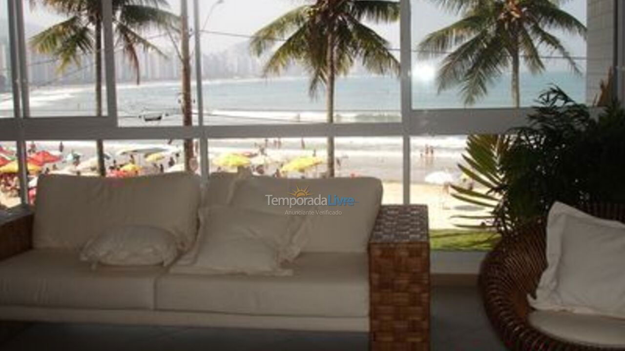 Apartment for vacation rental in Guarujá (Astúrias)