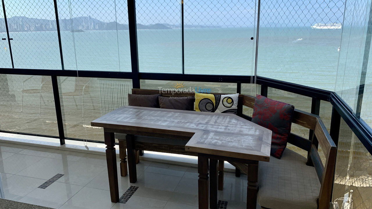 Apartamento para aluguel de temporada em Balneário Camboriú (Praia Central)