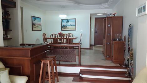 Apartamento frente Mar em Meia Praia Itapema SC