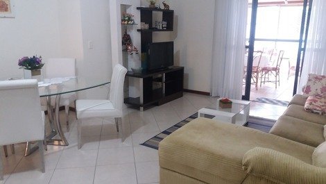 BEAUTIFUL APARTMENT OF 3 DORMITORIES.3 AIR. WELL IN THE CENTER OF HALF BEACH.