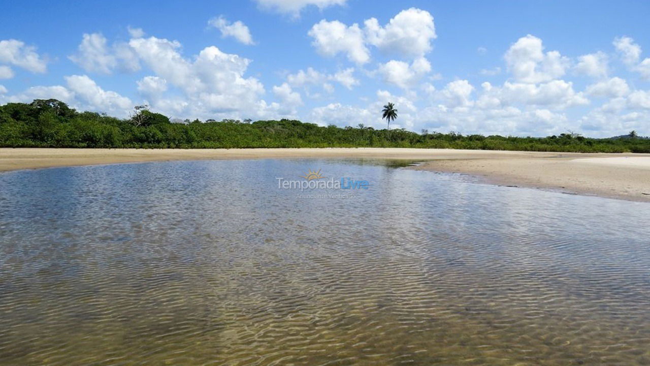 Casa para alquiler de vacaciones em Ilhéus (Condomínio Joia do Atlântico)