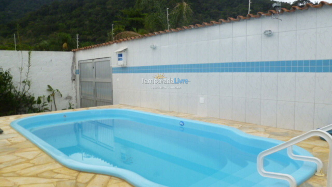 Casa para alquiler de vacaciones em Ubatuba (Praia do Lázaro)