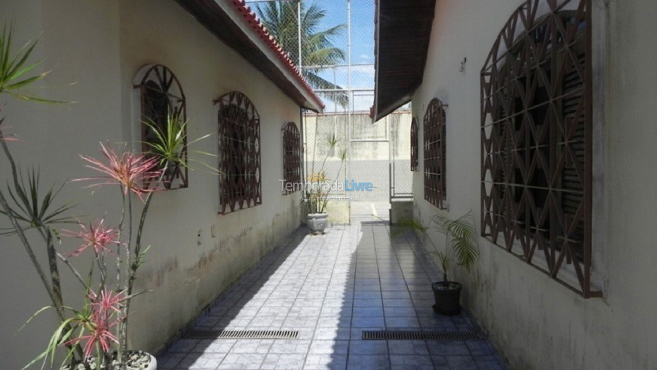 House for vacation rental in Peruíbe (Centro)