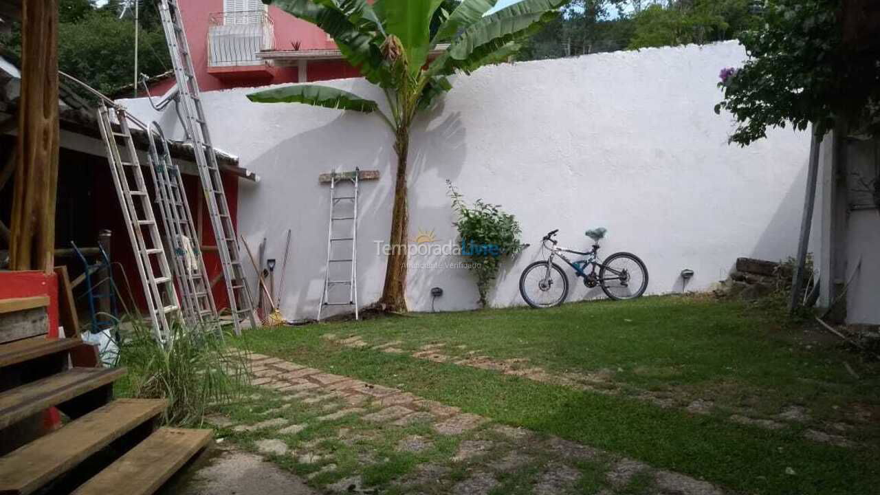 Casa para aluguel de temporada em Ilhabela (Feiticeira)