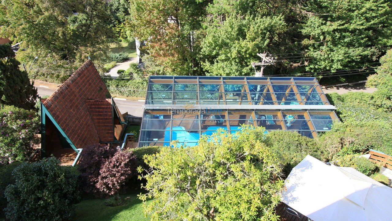 Casa para alquiler de vacaciones em Campos do Jordão (Alto do Capivari)