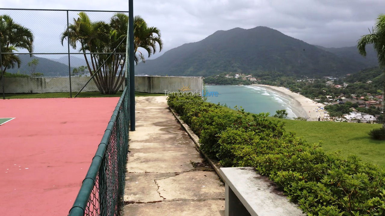 Apartamento para aluguel de temporada em Ubatuba (Praia das Toninhas)