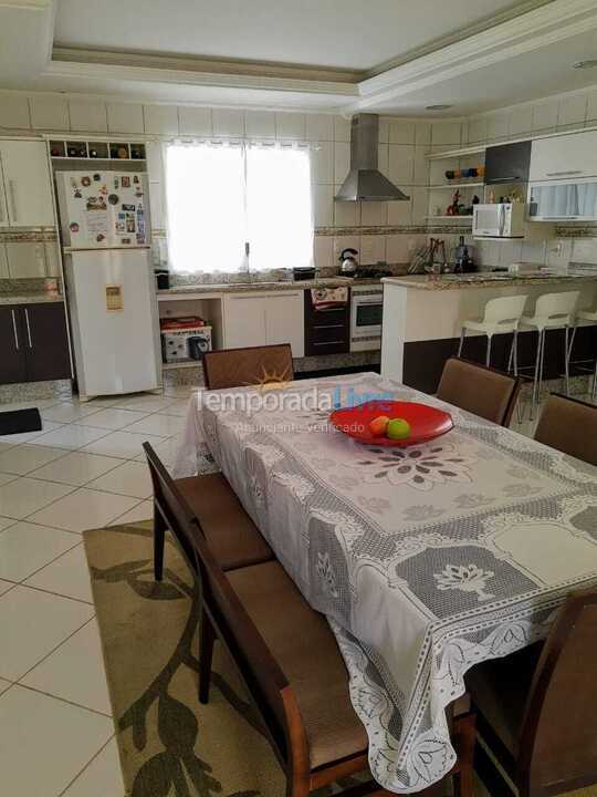 House for vacation rental in Florianopolis (Campeche)