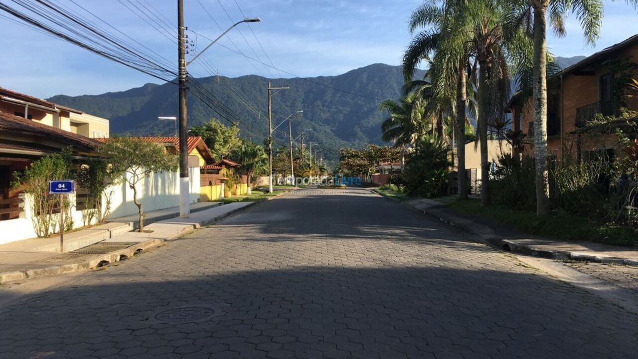 Casa para aluguel de temporada em Caraguatatuba (Massaguaçu)