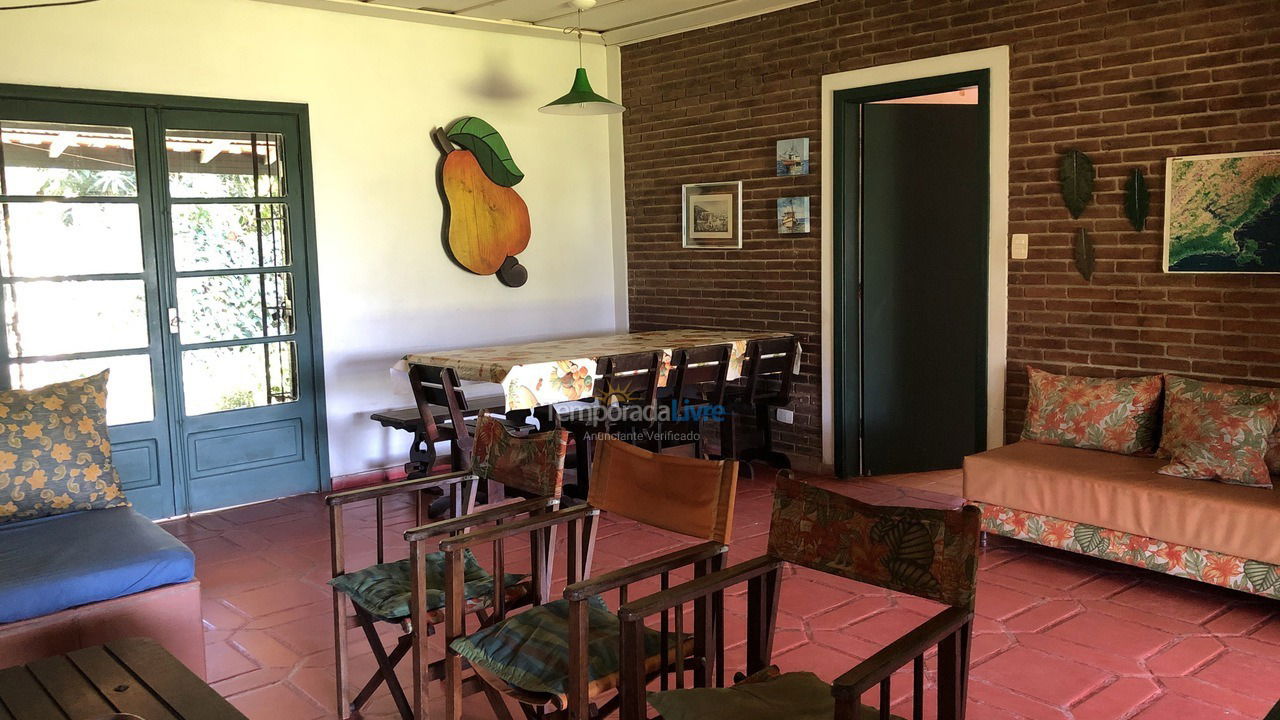 Casa para aluguel de temporada em Ubatuba (Pereque Açu)