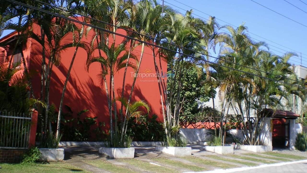 Casa para alquiler de vacaciones em Bertioga (Condominio Morada da Praia)