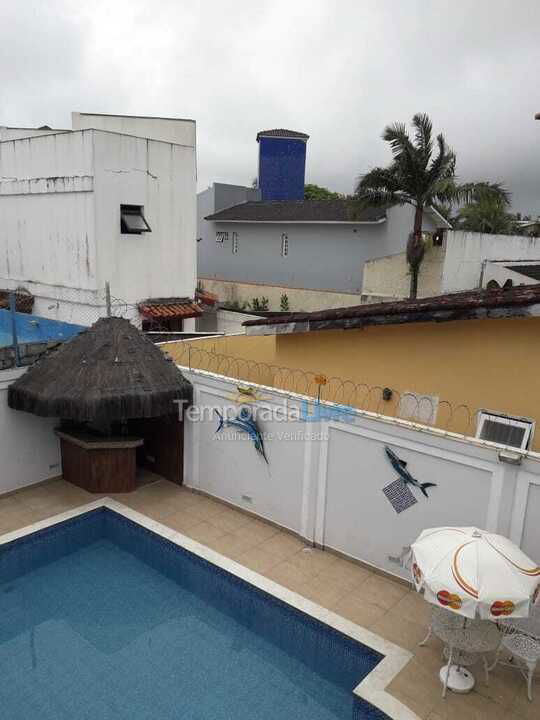 Casa para aluguel de temporada em Guarujá (Enseada)