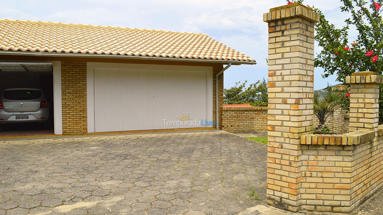 Casa para aluguel de temporada em Garopaba (Morrinhos)