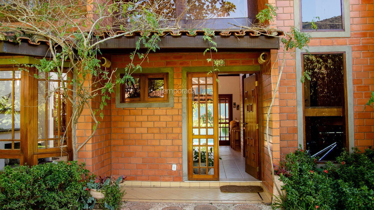 Casa para alquiler de vacaciones em São Sebastião (Toque Toque Pequeno)