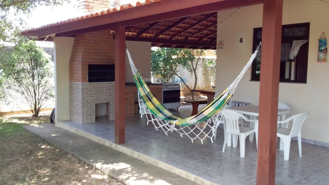 Casa para alquiler de vacaciones em Palhoça (Praia da Pinheira)