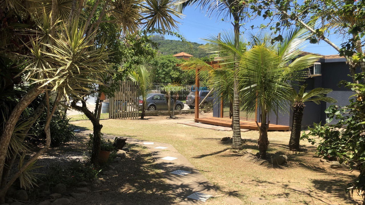 Casa para alquiler de vacaciones em Garopaba (Praia da Ferrugem)