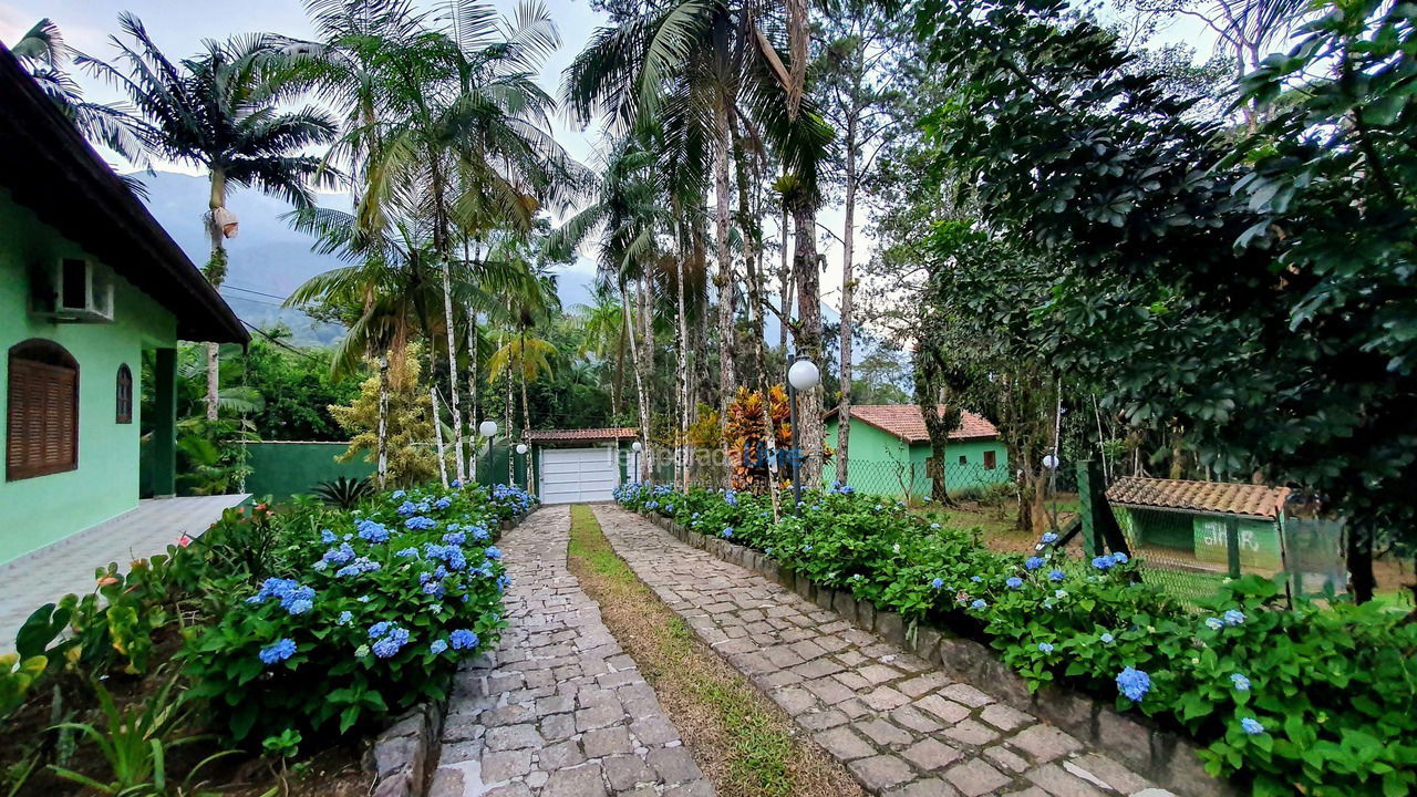 Granja para alquiler de vacaciones em Ubatuba (Praia Dura)