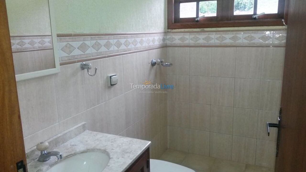 Casa para alquiler de vacaciones em Bertioga (Boraceia)