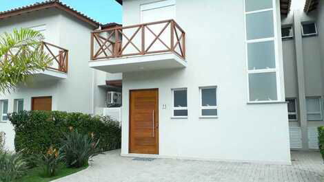 Casa para alugar em São Sebastião - Juquehy