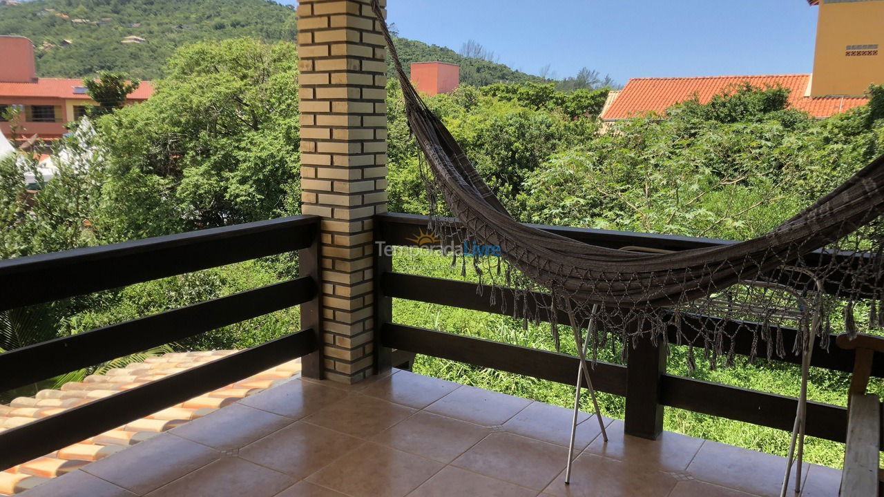 Casa para alquiler de vacaciones em Garopaba (Praia da Ferrugem)