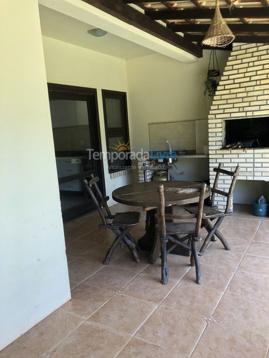 House for vacation rental in Garopaba (Praia da Ferrugem)