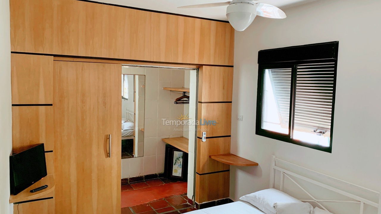 Casa para aluguel de temporada em Guarujá (Enseada)