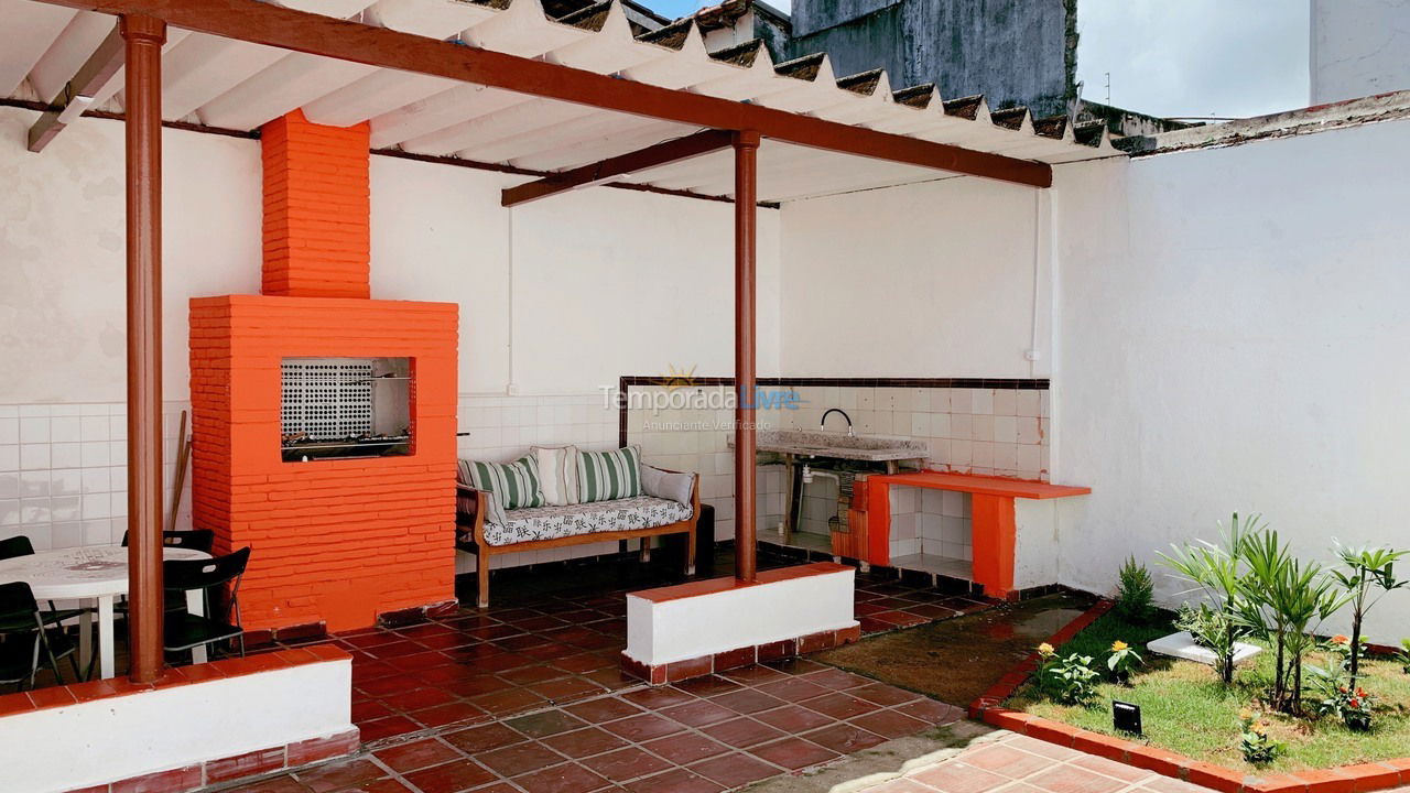 Casa para aluguel de temporada em Guarujá (Enseada)