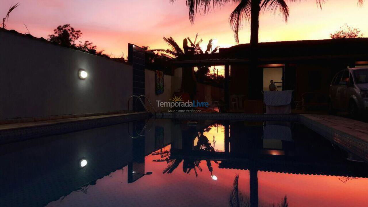 Casa para alquiler de vacaciones em São Sebastião (Praia da Boracéia)