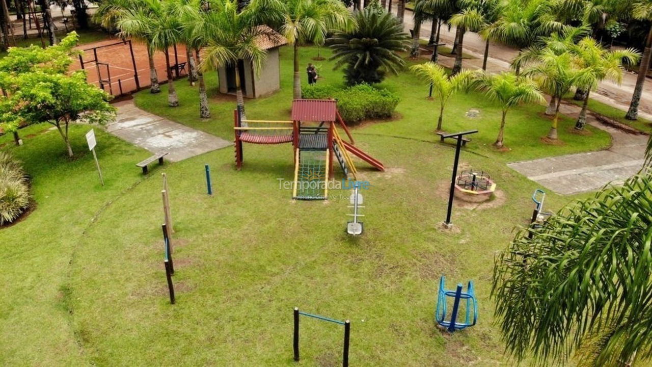 Casa para aluguel de temporada em Caraguatatuba (Praia da Mococa)