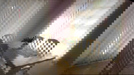 CASA COM 1 SUITE + 2 QUARTOS + 3 BANHEIROS ACOMODAÇÃO 8 PESSOAS