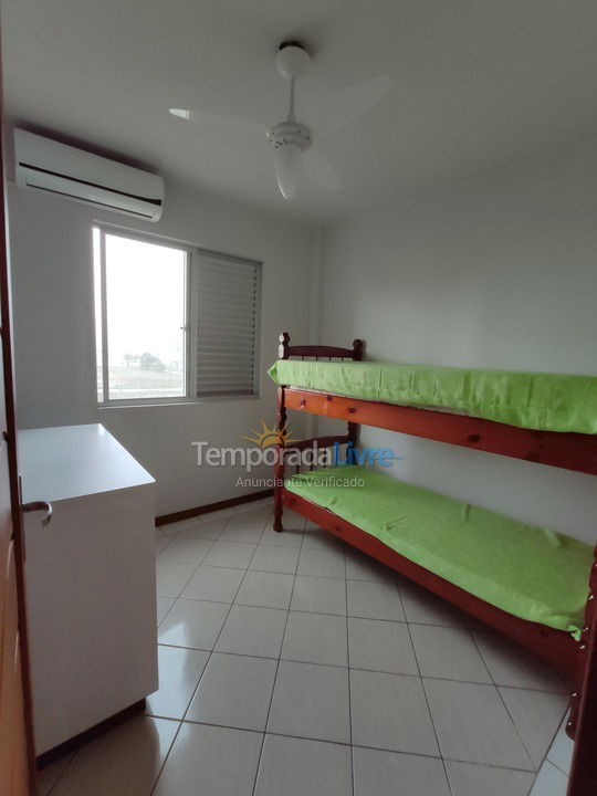 Apartment for vacation rental in Governador Celso Ramos (Praia de Palmas)