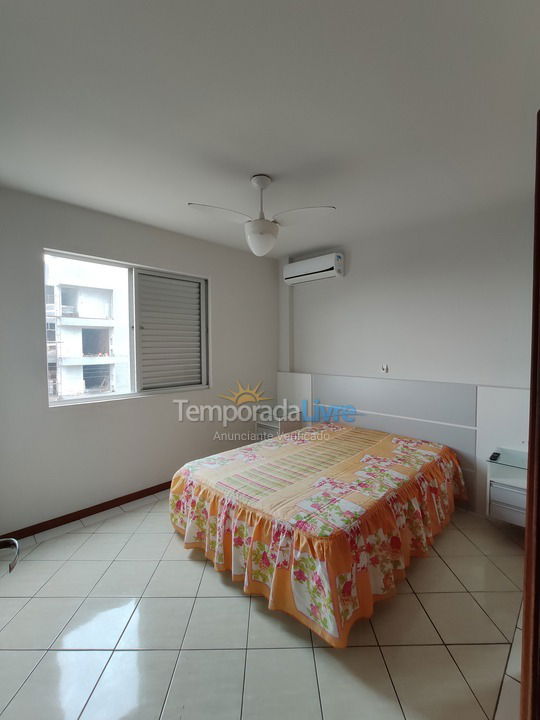 Apartment for vacation rental in Governador Celso Ramos (Praia de Palmas)