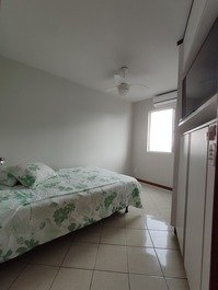 Hermoso apartamento de 3 dormitorios, vista al mar a 40 m de la playa - Praia de palmas