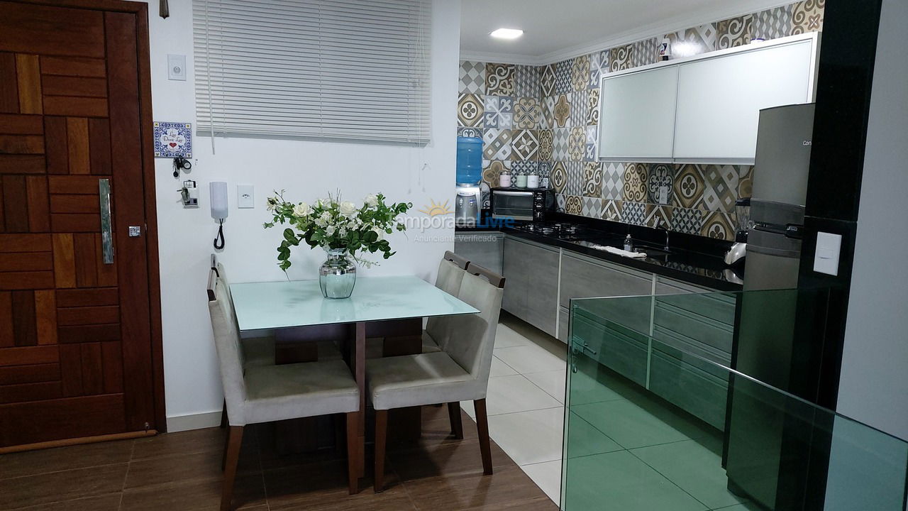 Apartamento para aluguel de temporada em Arraial do Cabo (Praia Grande)