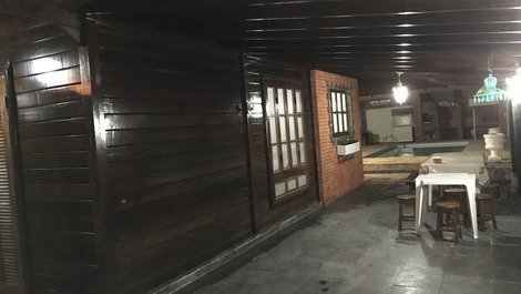 ENCANTADORA CASA CERCA DE LA PLAYA - PISCINA - 3 habitaciones, 2 con aire acondicionado