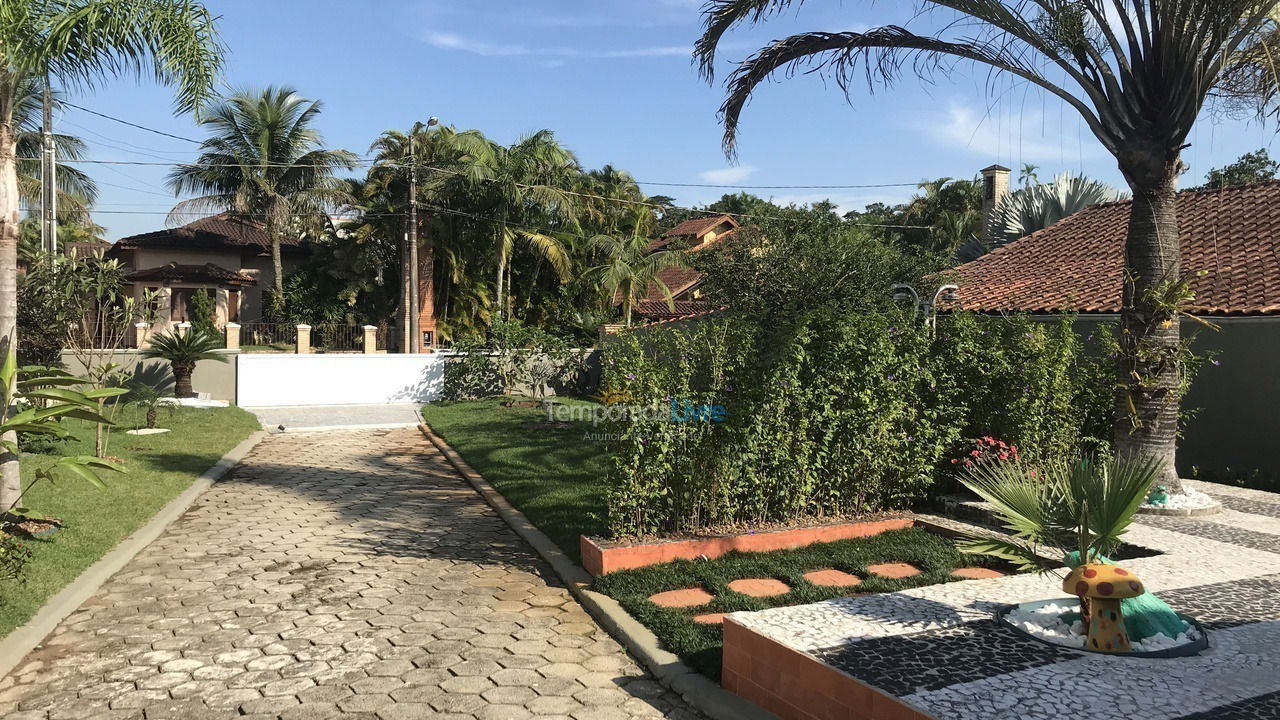 House for vacation rental in Bertioga (Condominio Morada da Praia)