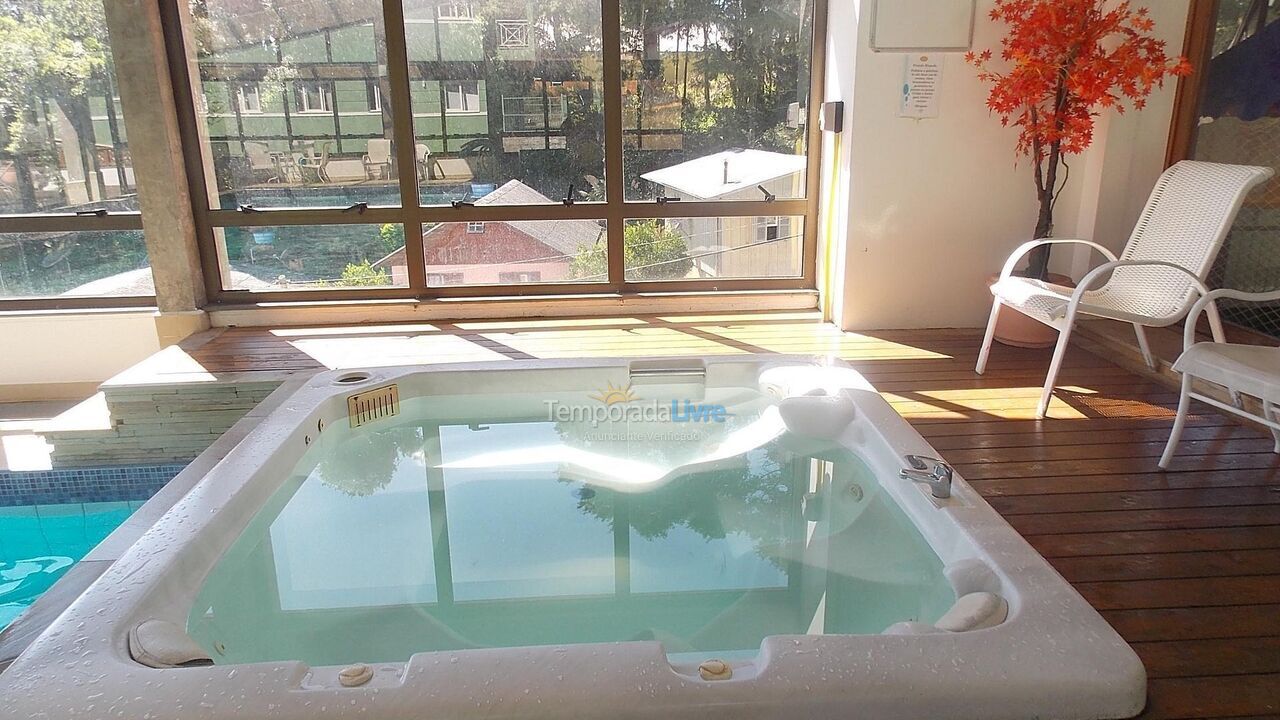 Apartamento para aluguel de temporada em Gramado (Centro)