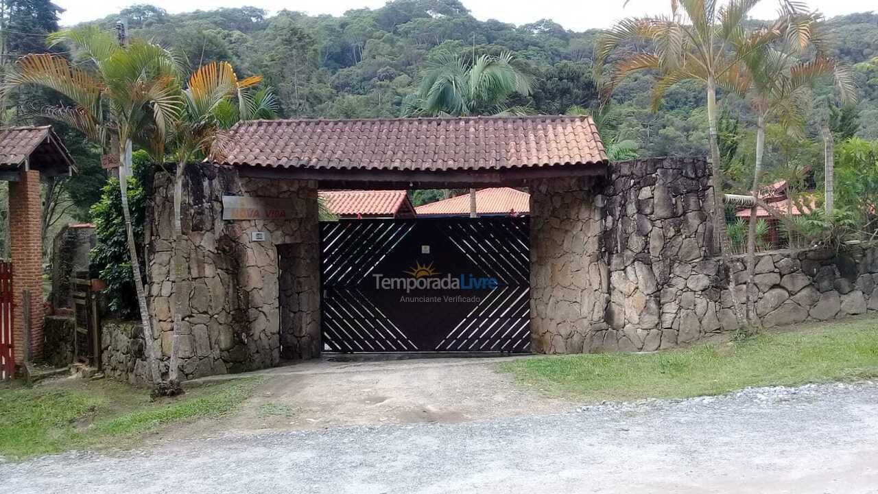 Granja para alquiler de vacaciones em Itapecerica da Serra (Jd Petropolis)