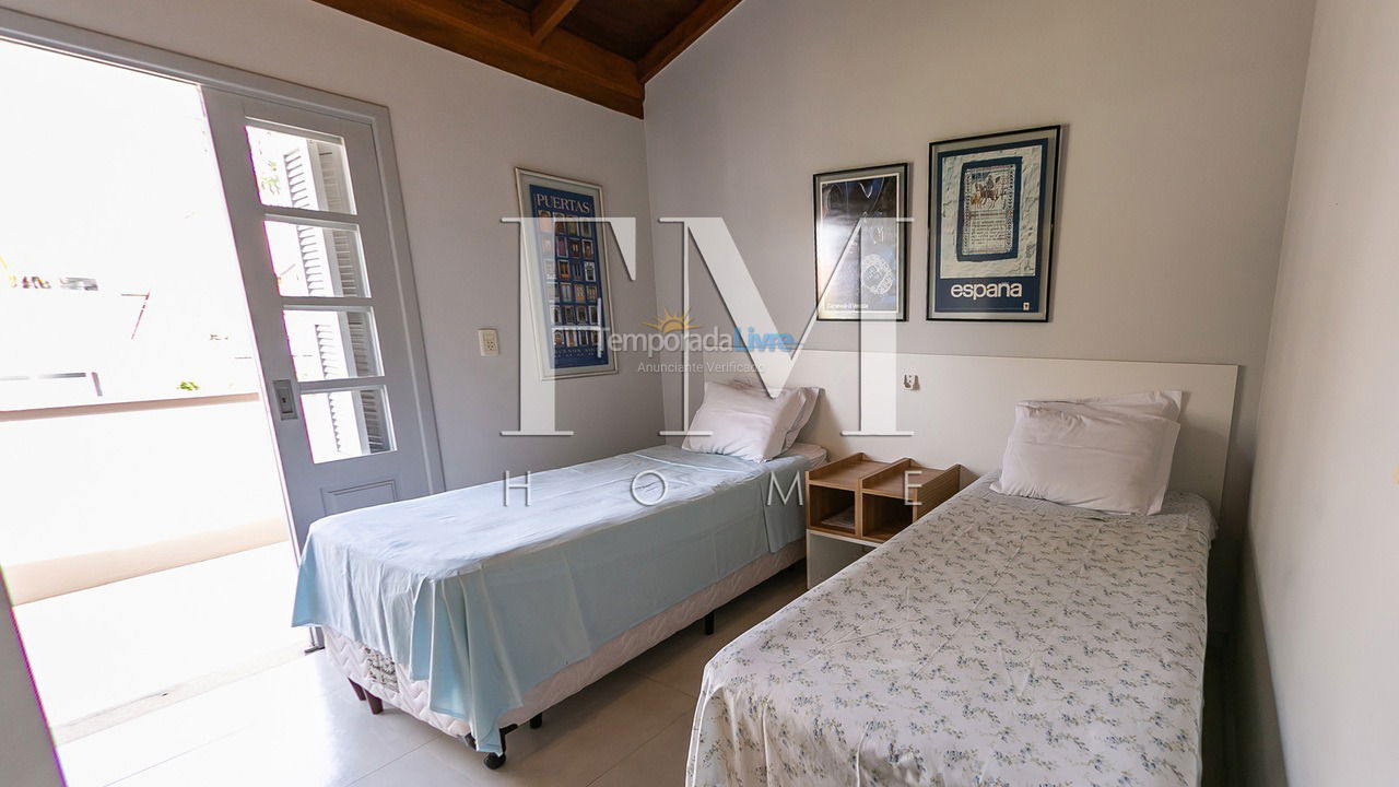 Casa para aluguel de temporada em Florianopolis (Jurerê Internacional)