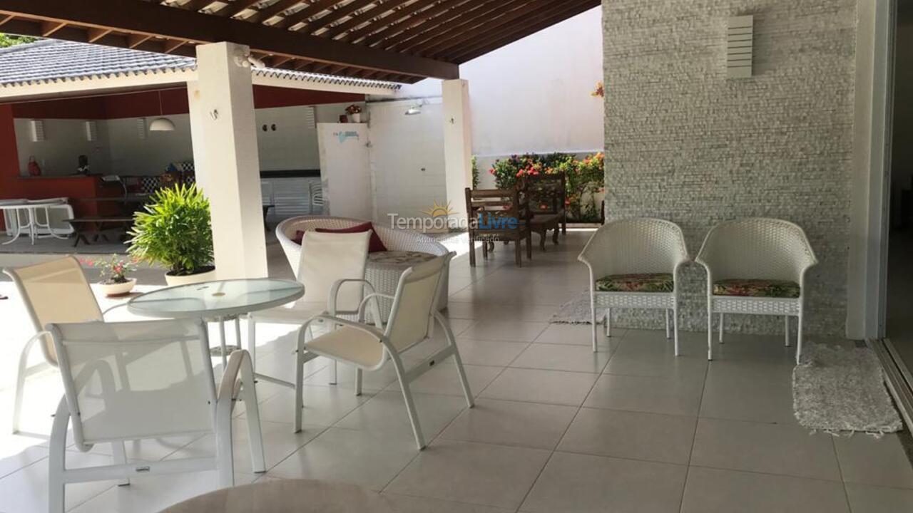 Casa para aluguel de temporada em Camaçari (Barra do Jacuípe)