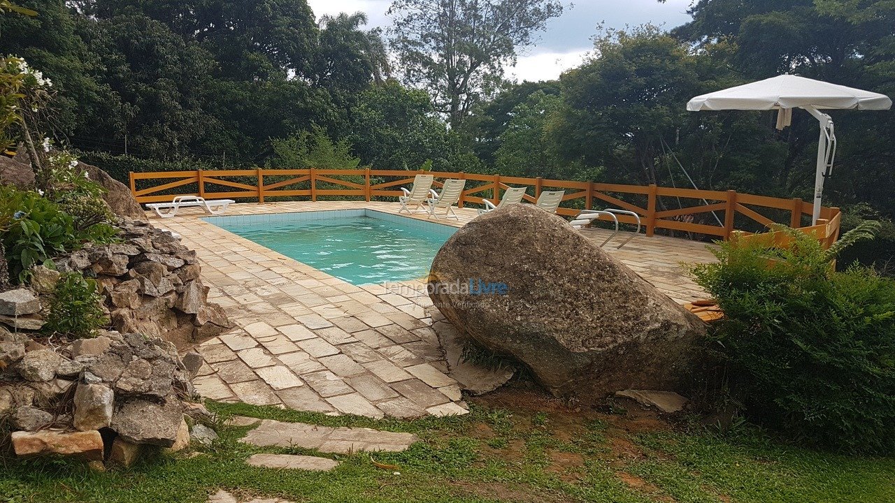 Chácara / sítio para aluguel de temporada em Mairiporã (Parque Suíço)