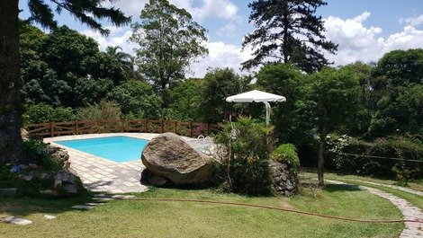 Mairiporã cold forest farm with heated pool