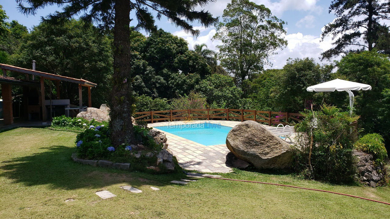 Granja para alquiler de vacaciones em Mairiporã (Parque Suíço)