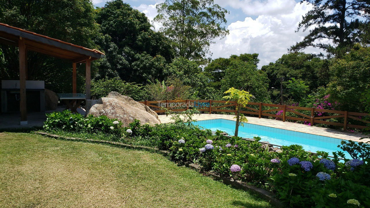 Granja para alquiler de vacaciones em Mairiporã (Parque Suíço)