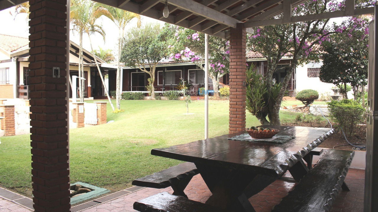 Granja para alquiler de vacaciones em Mairinque (Condomínio Porta do Sol)