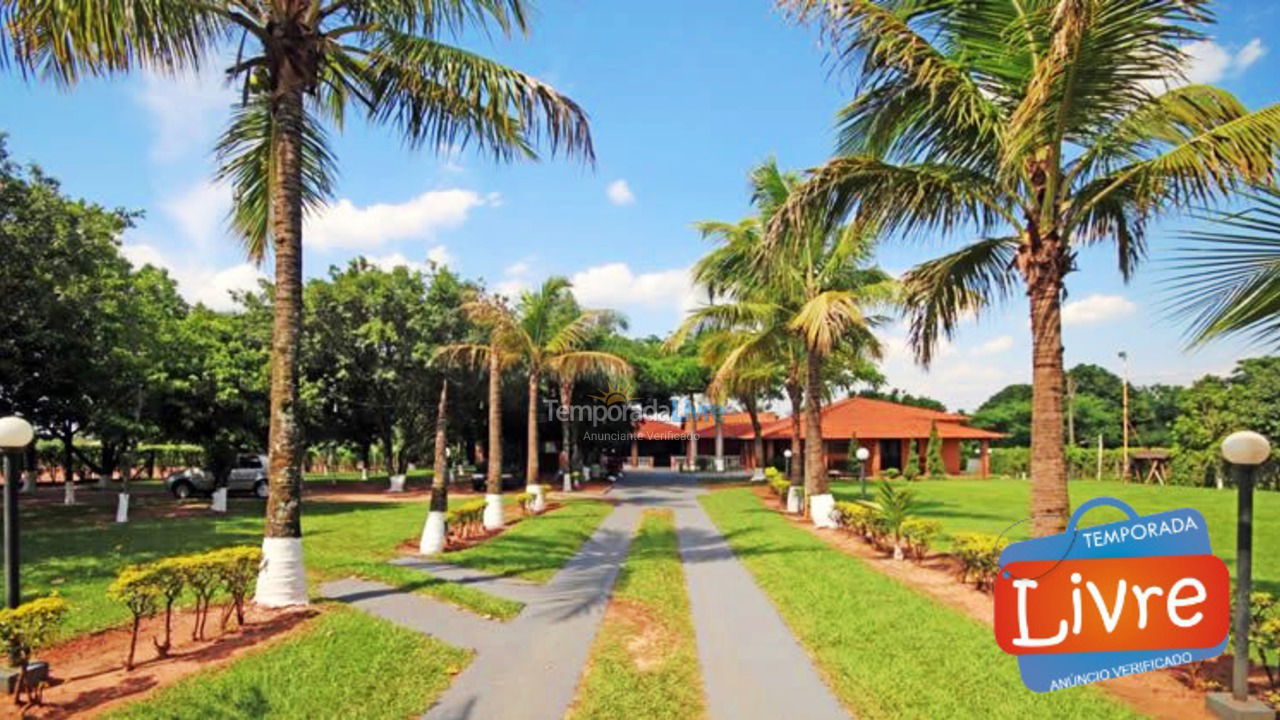 Casa para aluguel de temporada em Olímpia (Thermas Dos Laranjais)