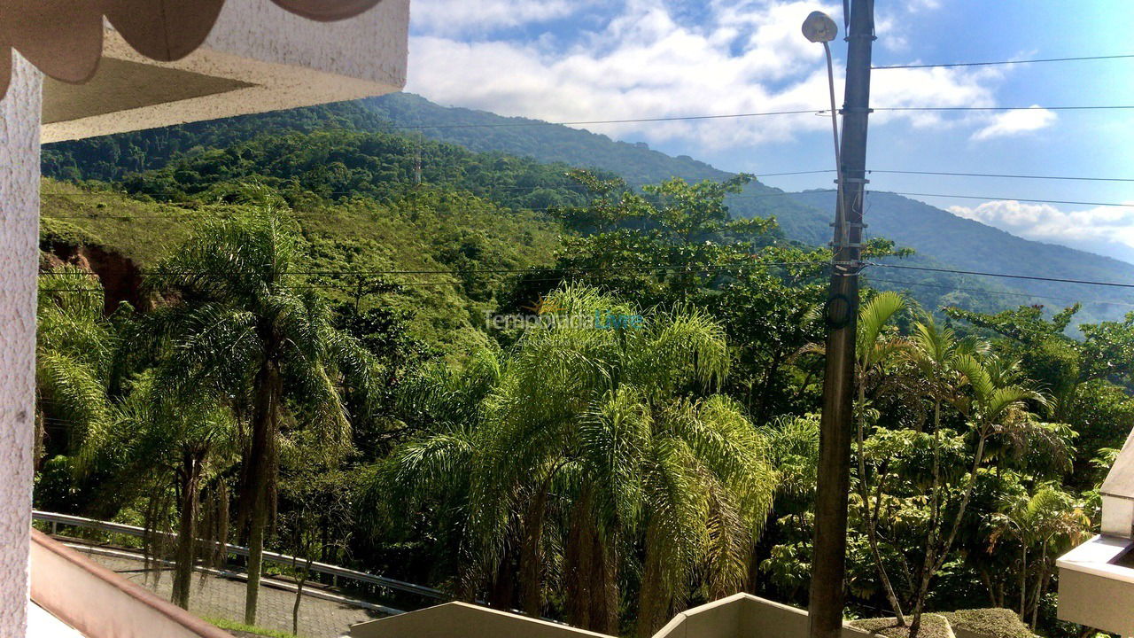 Apartamento para aluguel de temporada em Ubatuba (Praia das Toninhas)