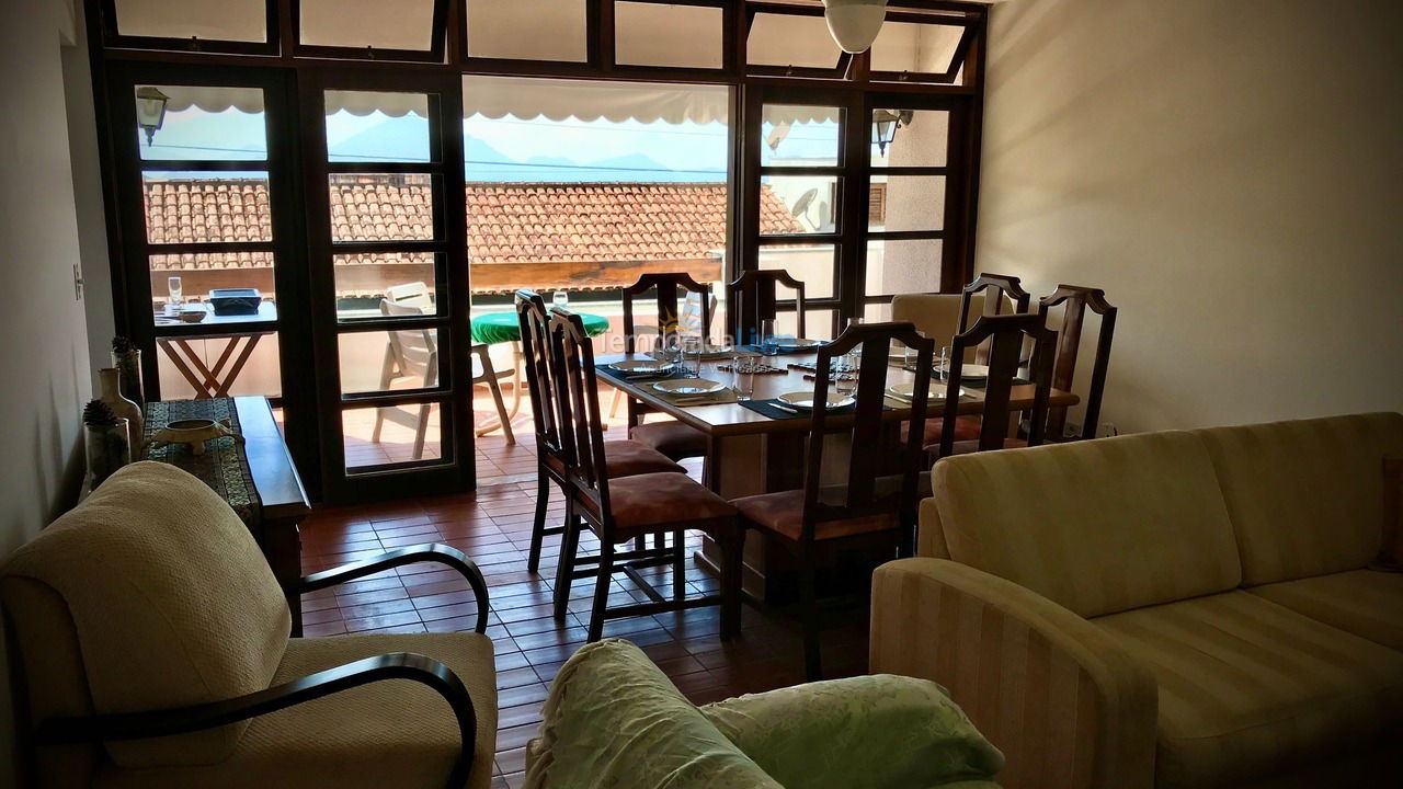 Apartamento para aluguel de temporada em Ubatuba (Praia das Toninhas)