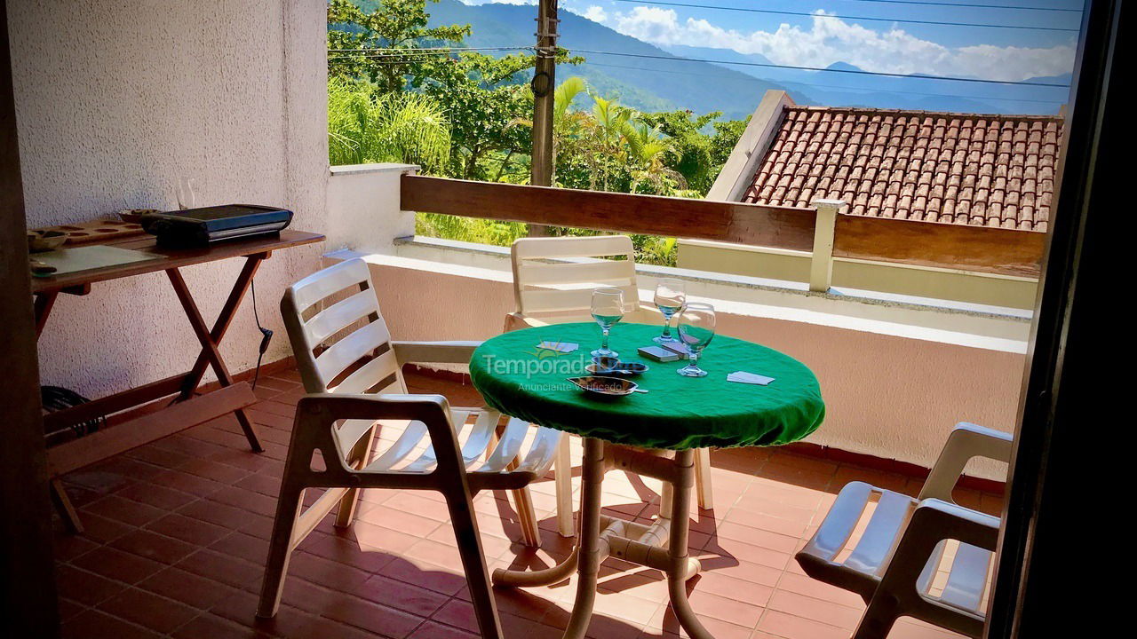 Apartamento para aluguel de temporada em Ubatuba (Praia das Toninhas)