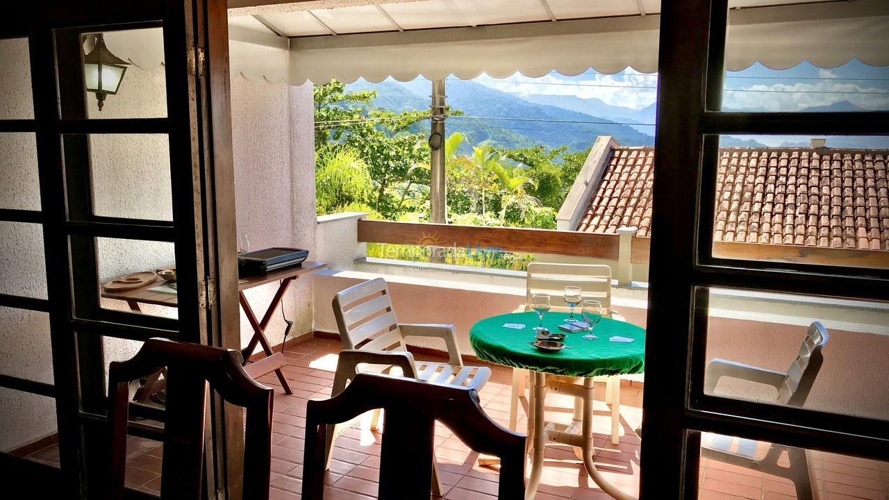 Apartamento para aluguel de temporada em Ubatuba (Praia das Toninhas)