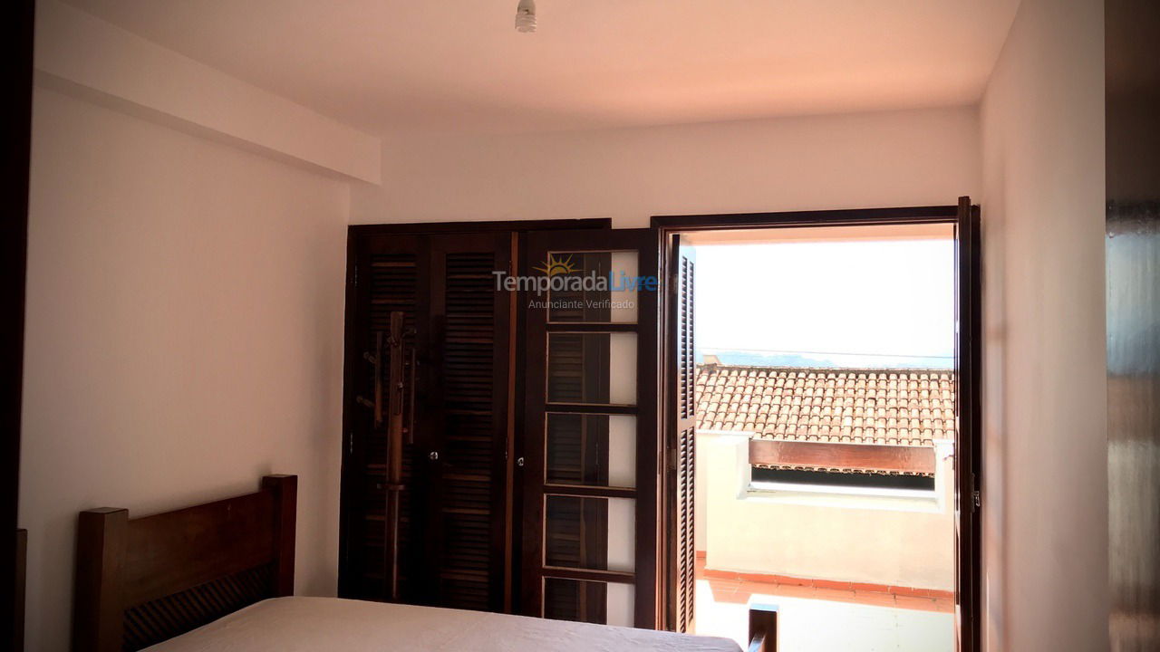 Apartamento para aluguel de temporada em Ubatuba (Praia das Toninhas)